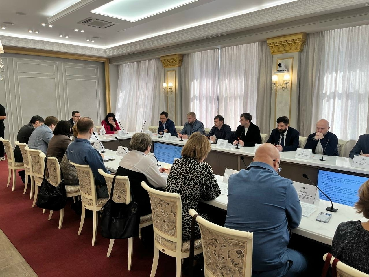 В НГТУ обсудили будущее IT и микроэлектроники: киберсоревнования, приём в колледжи и целевое обучение.